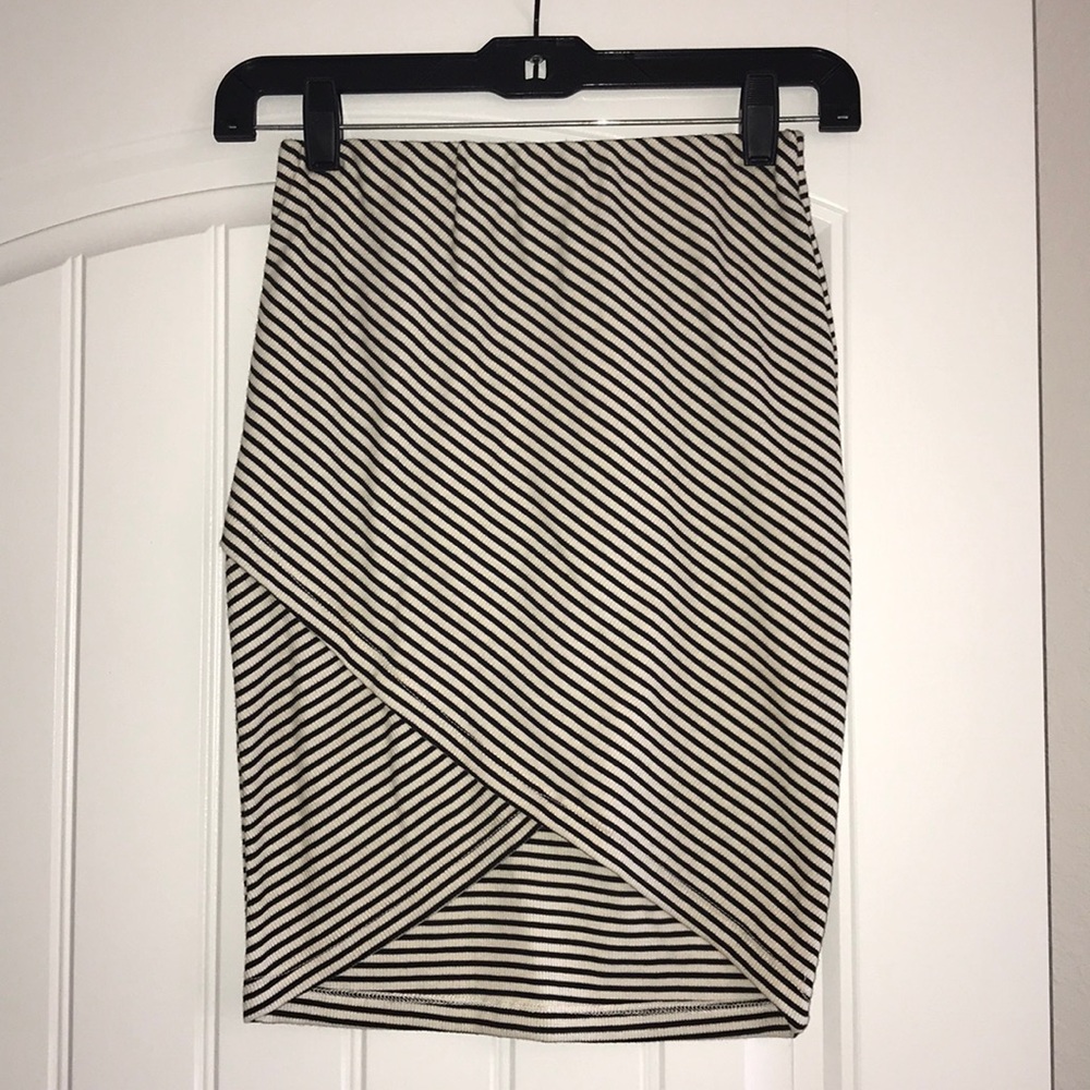 Cream & Black striped skirt